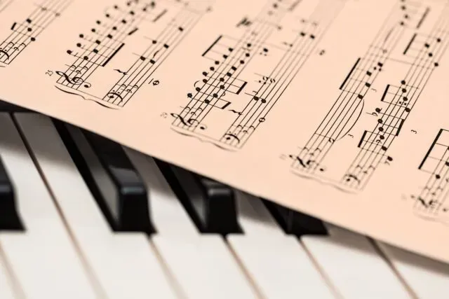 Czy muzyka wpływa na nasze samopoczucie i nastrój?